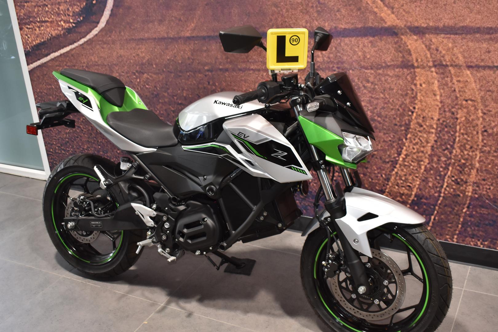 2025 KAWASAKI NINJA e-1 SPORTS