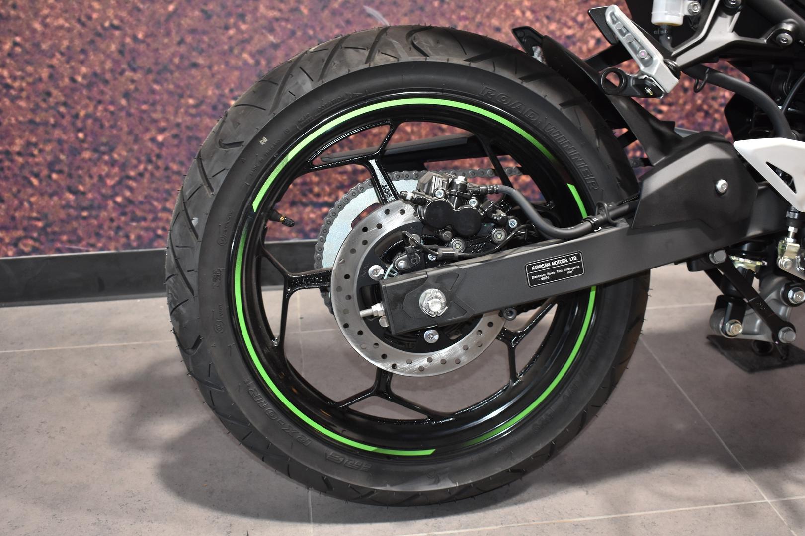 2025 KAWASAKI NINJA e-1 SPORTS