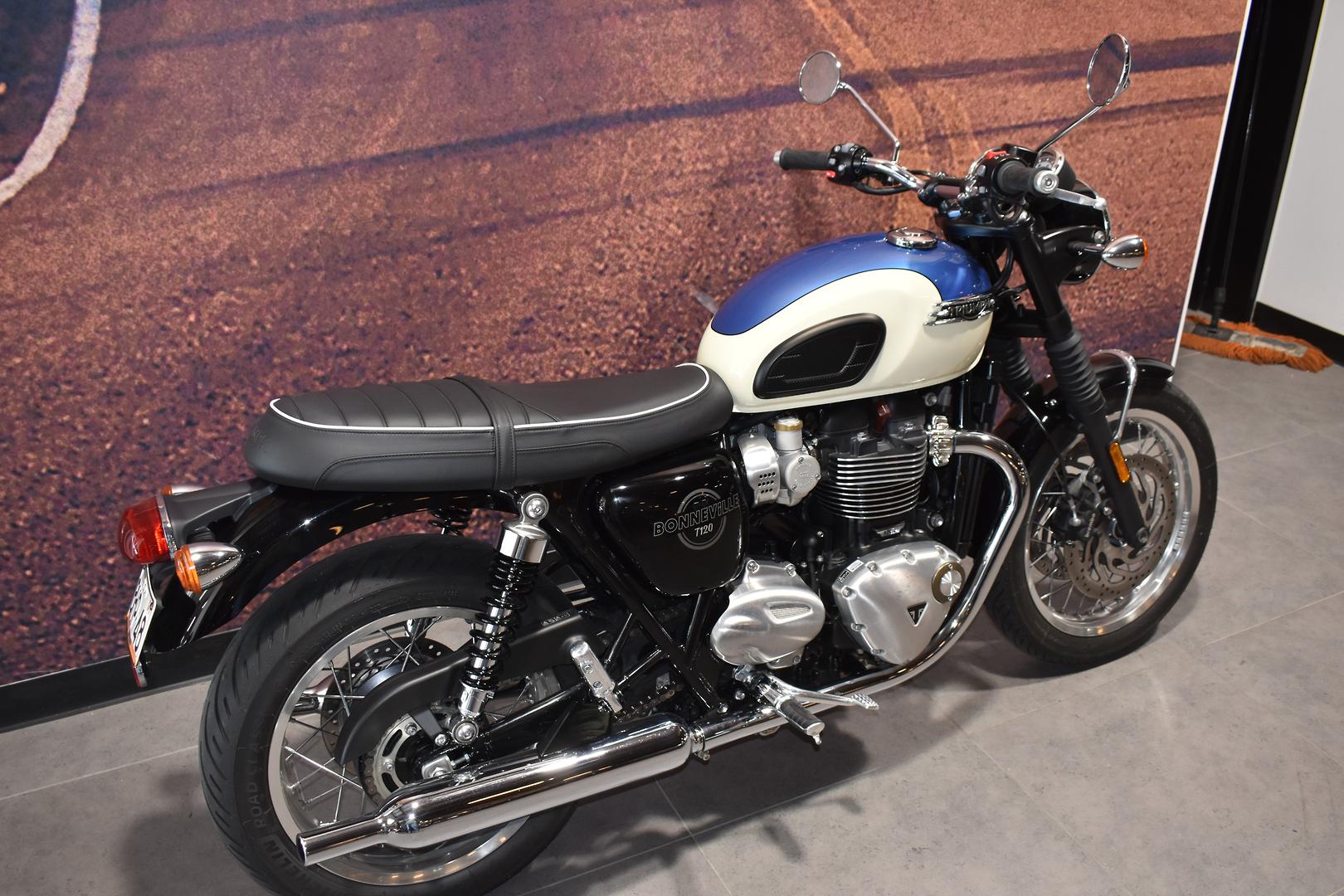 2026 TRIUMPH BONNEVILLE T120 ROAD