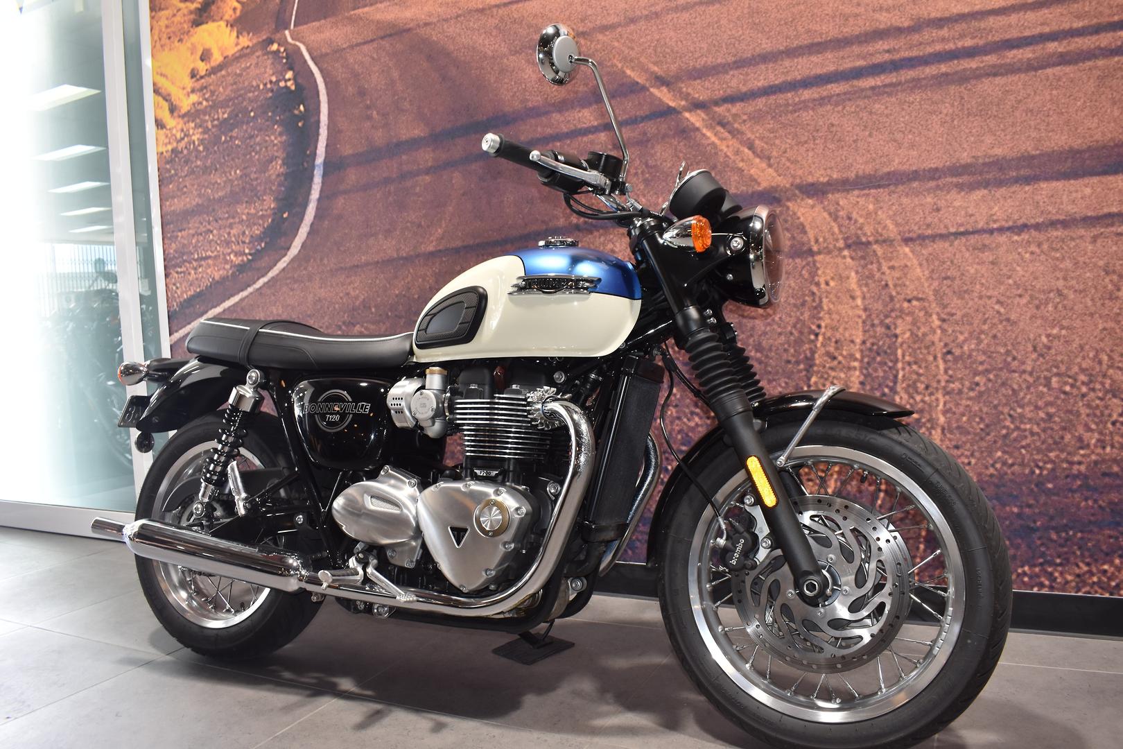 2026 TRIUMPH BONNEVILLE T120 ROAD