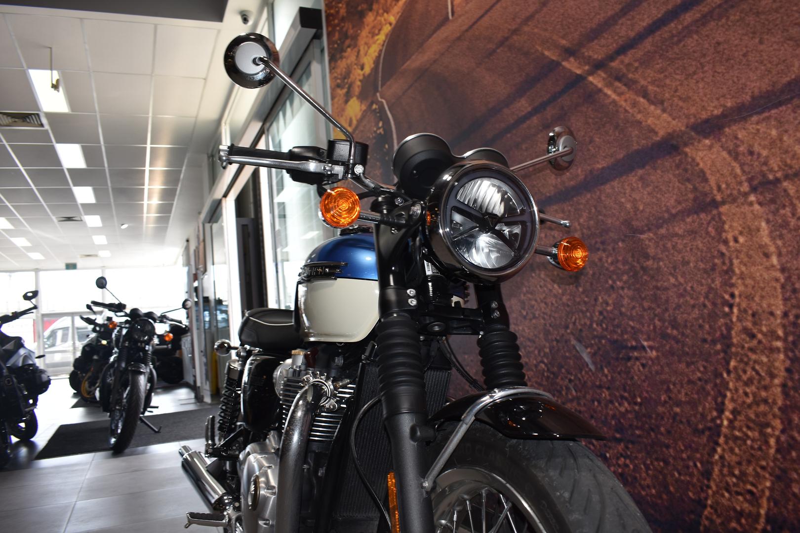 2026 TRIUMPH BONNEVILLE T120 ROAD