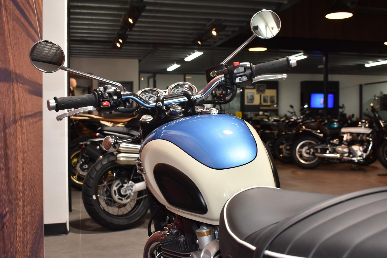 2026 TRIUMPH BONNEVILLE T120 ROAD