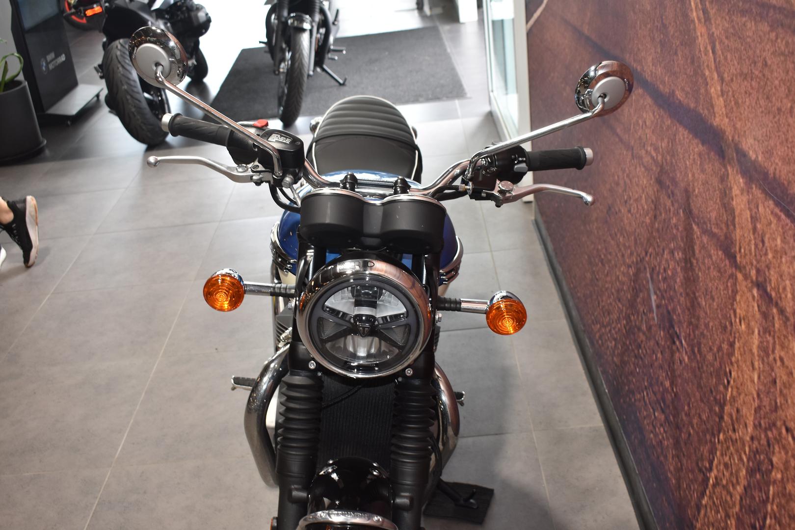 2026 TRIUMPH BONNEVILLE T120 ROAD