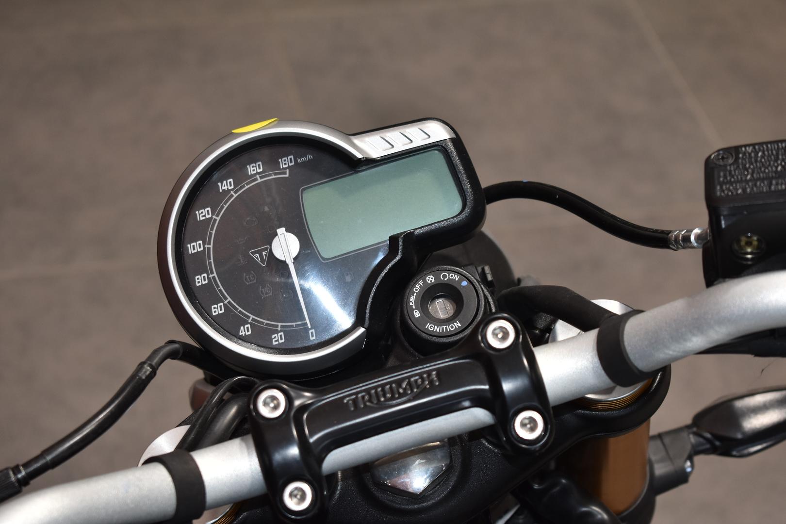 2024 TRIUMPH SPEED 400 ROAD