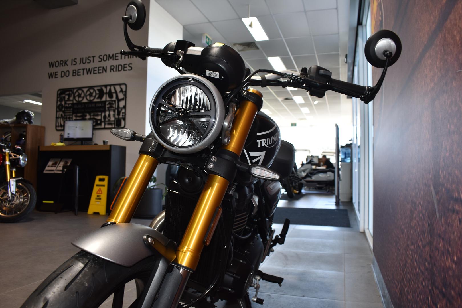 2024 TRIUMPH SPEED 400 ROAD