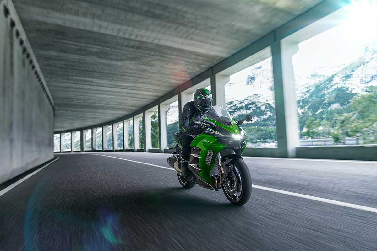 2025 KAWASAKI NINJA H2 SX SE SPORTS