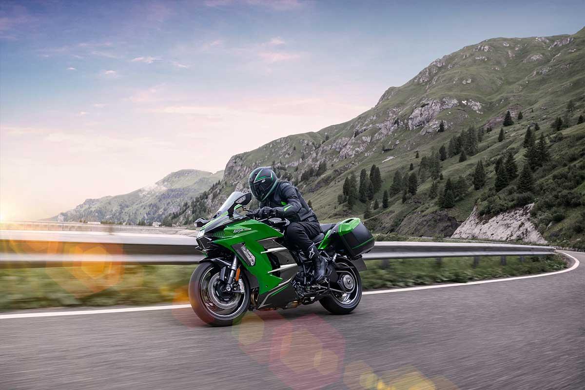 2025 KAWASAKI NINJA H2 SX SE SPORTS