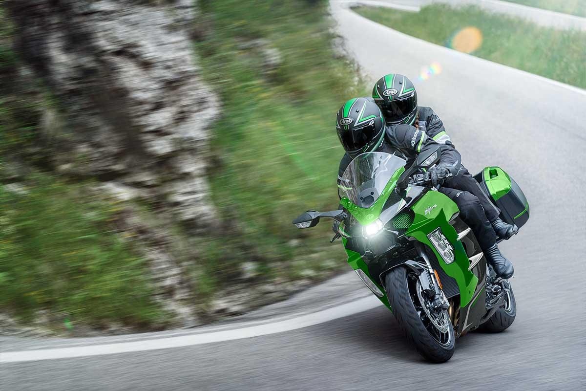2025 KAWASAKI NINJA H2 SX SE SPORTS