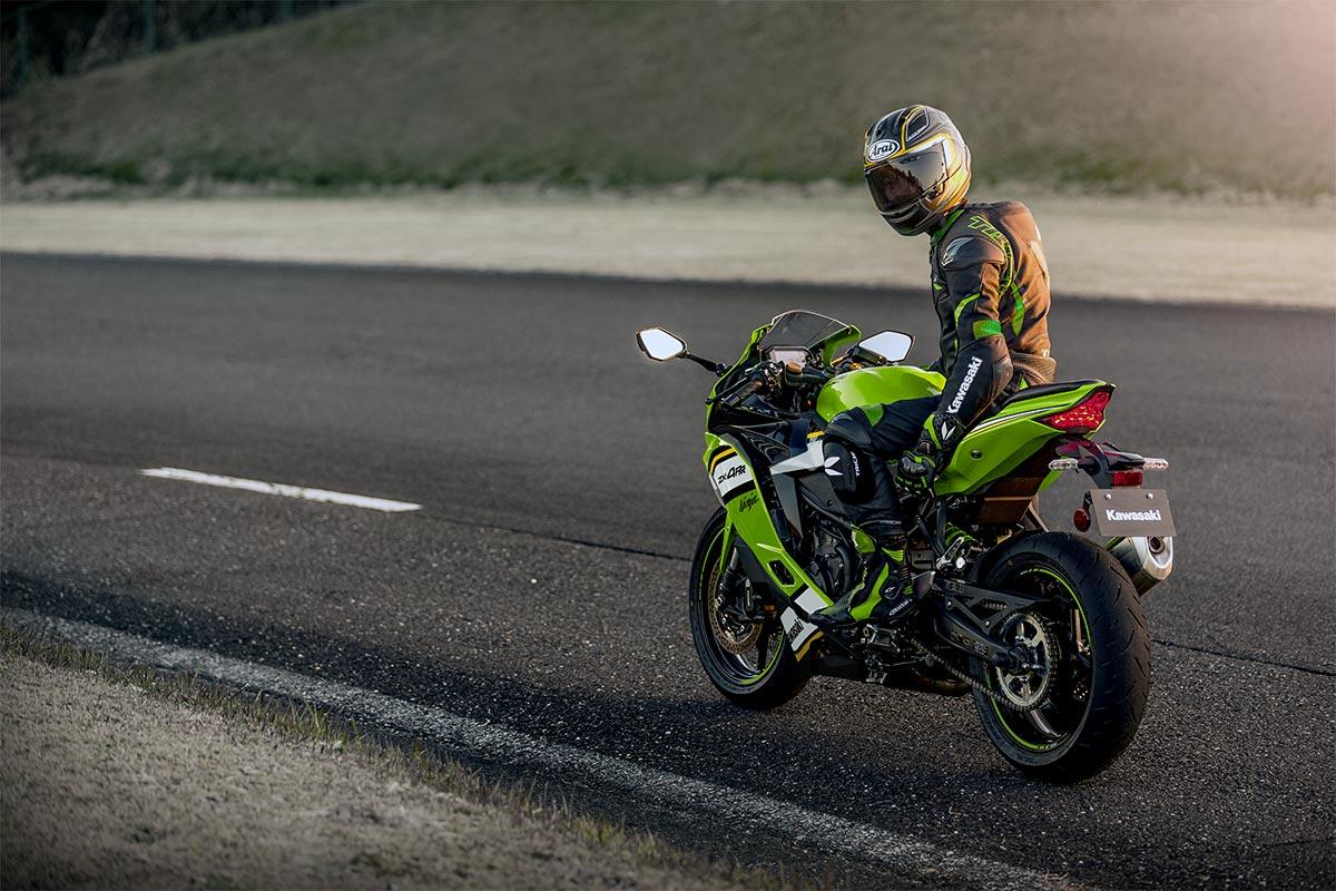 2024 KAWASAKI NINJA 400 ZX-4RR KRT SPORTS