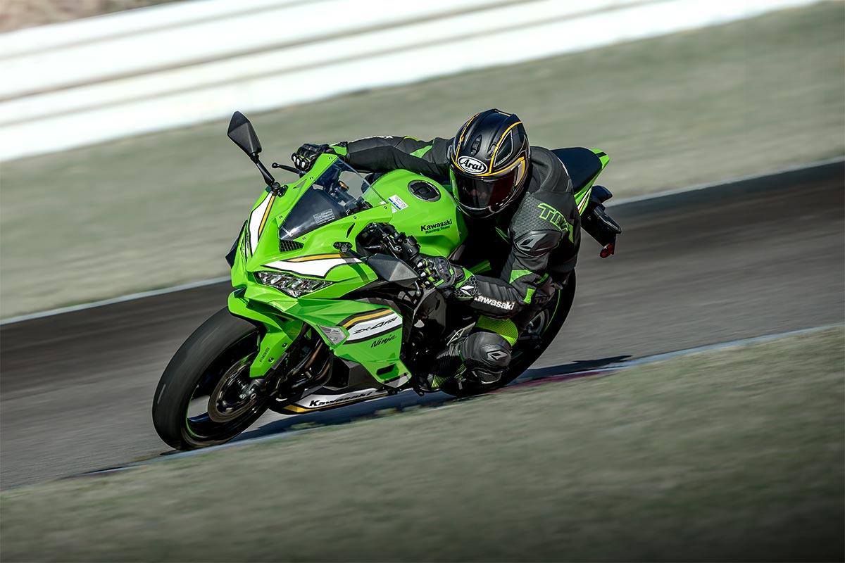 2024 KAWASAKI NINJA 400 ZX-4RR KRT SPORTS