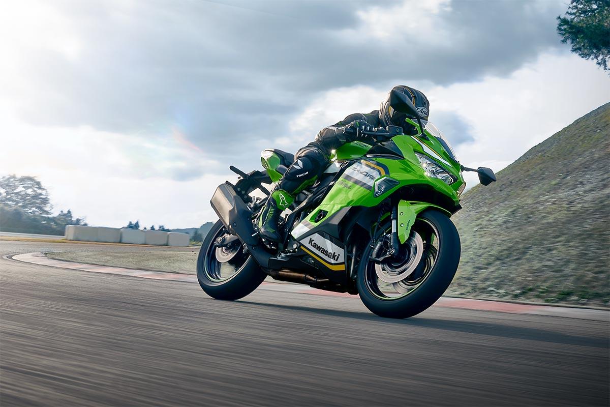 2024 KAWASAKI NINJA 400 ZX-4RR KRT SPORTS