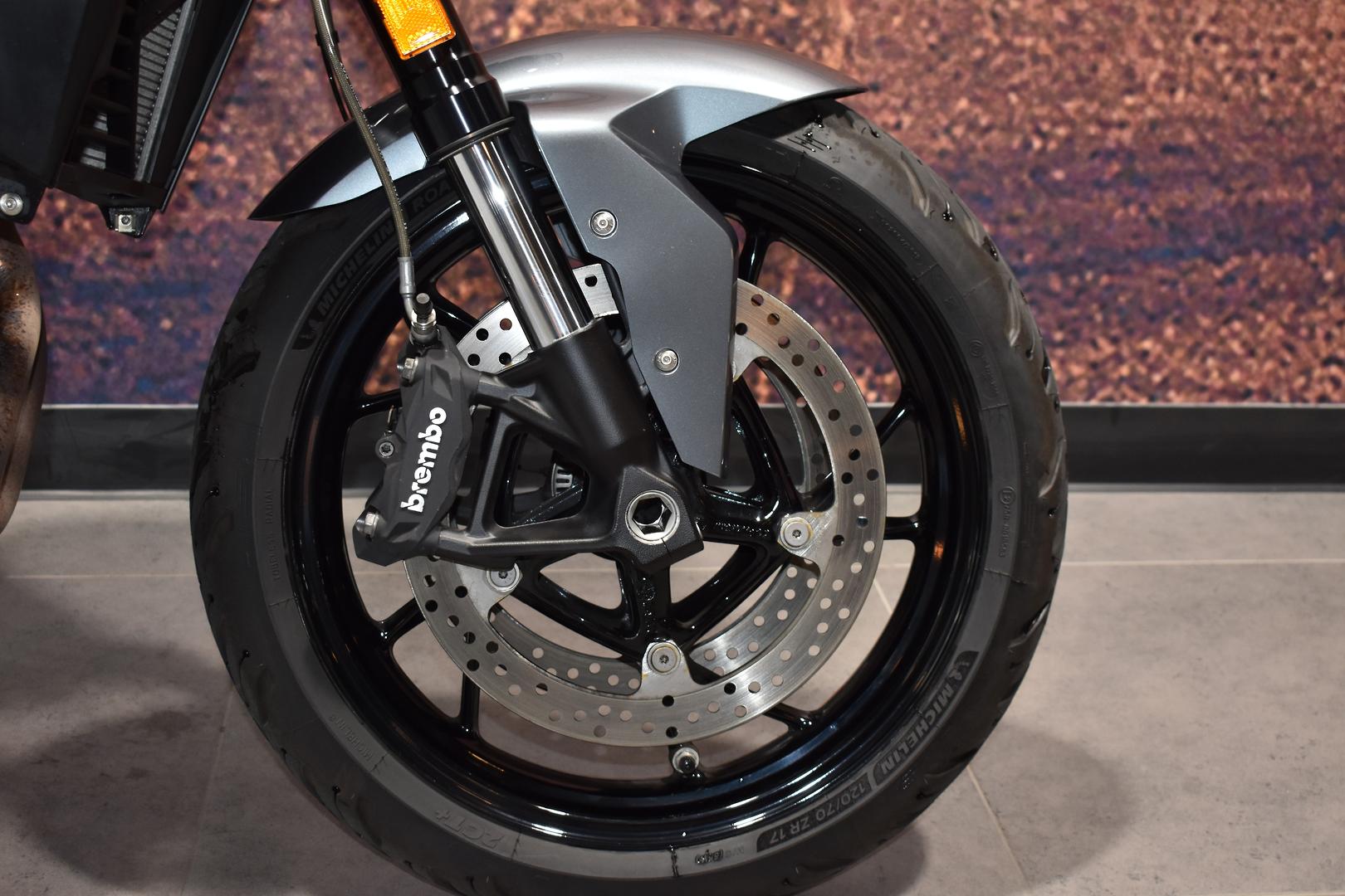 2022 BMW F 900 R ROAD