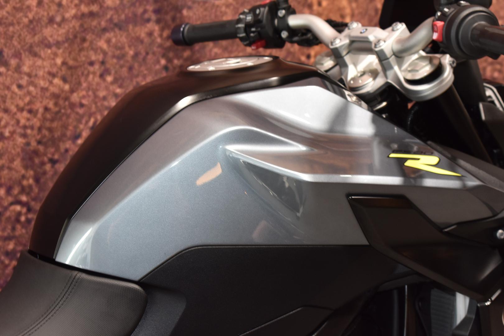 2022 BMW F 900 R ROAD