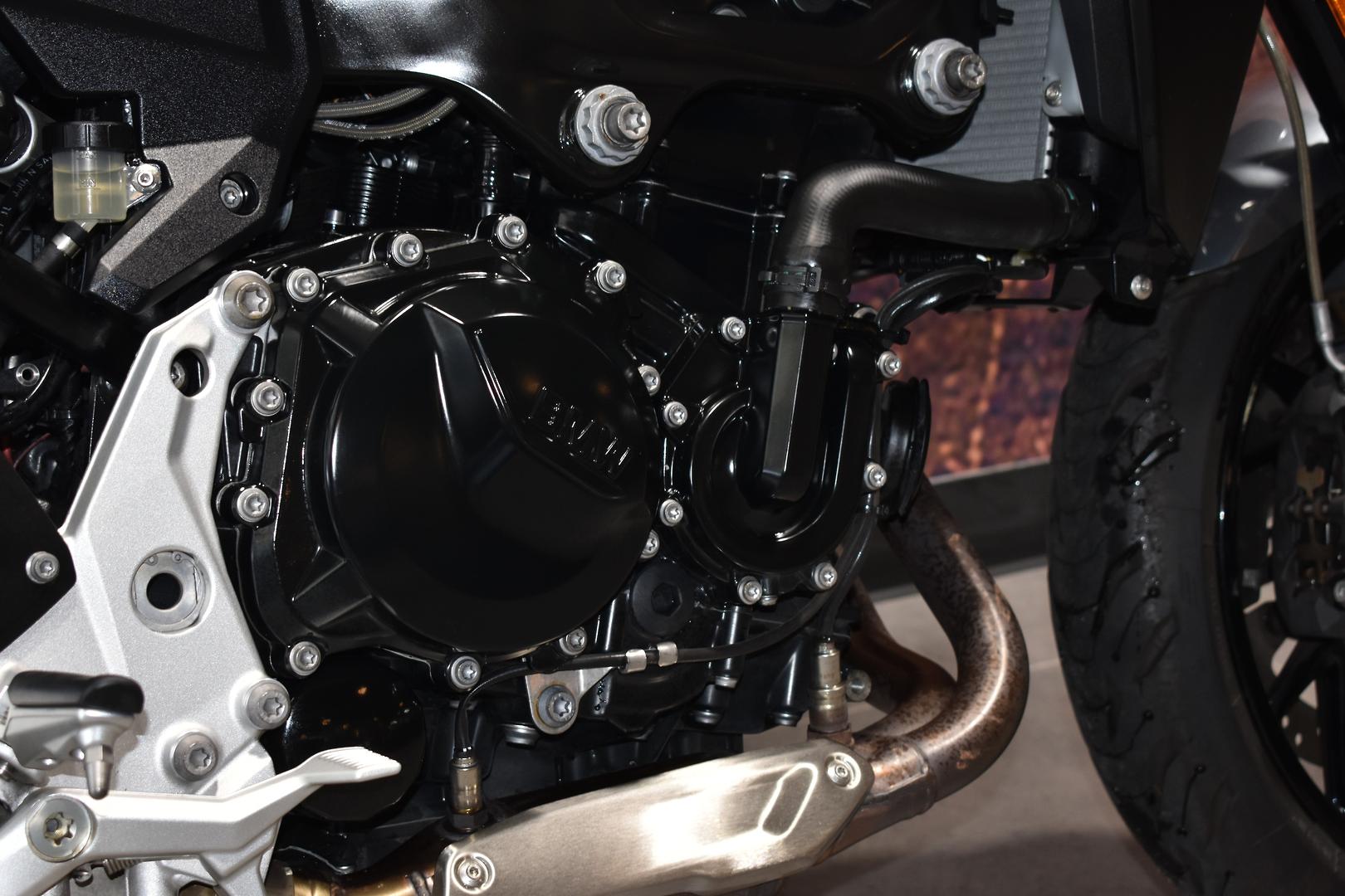 2022 BMW F 900 R ROAD