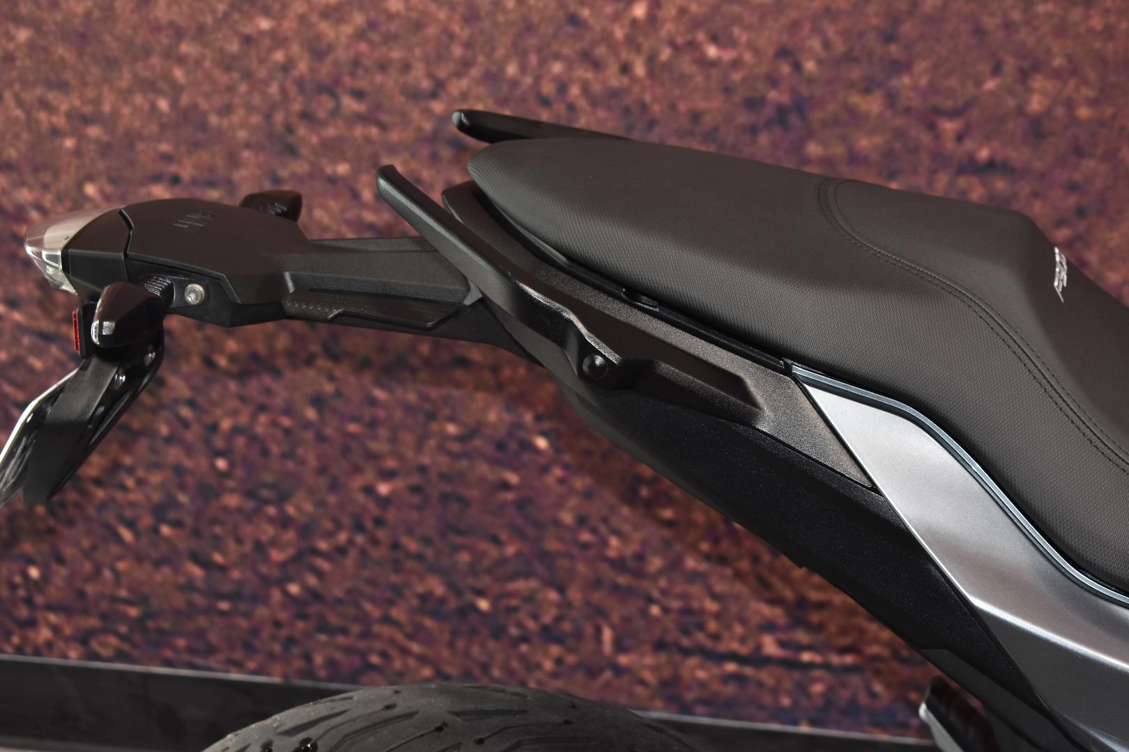 2022 BMW F 900 R ROAD
