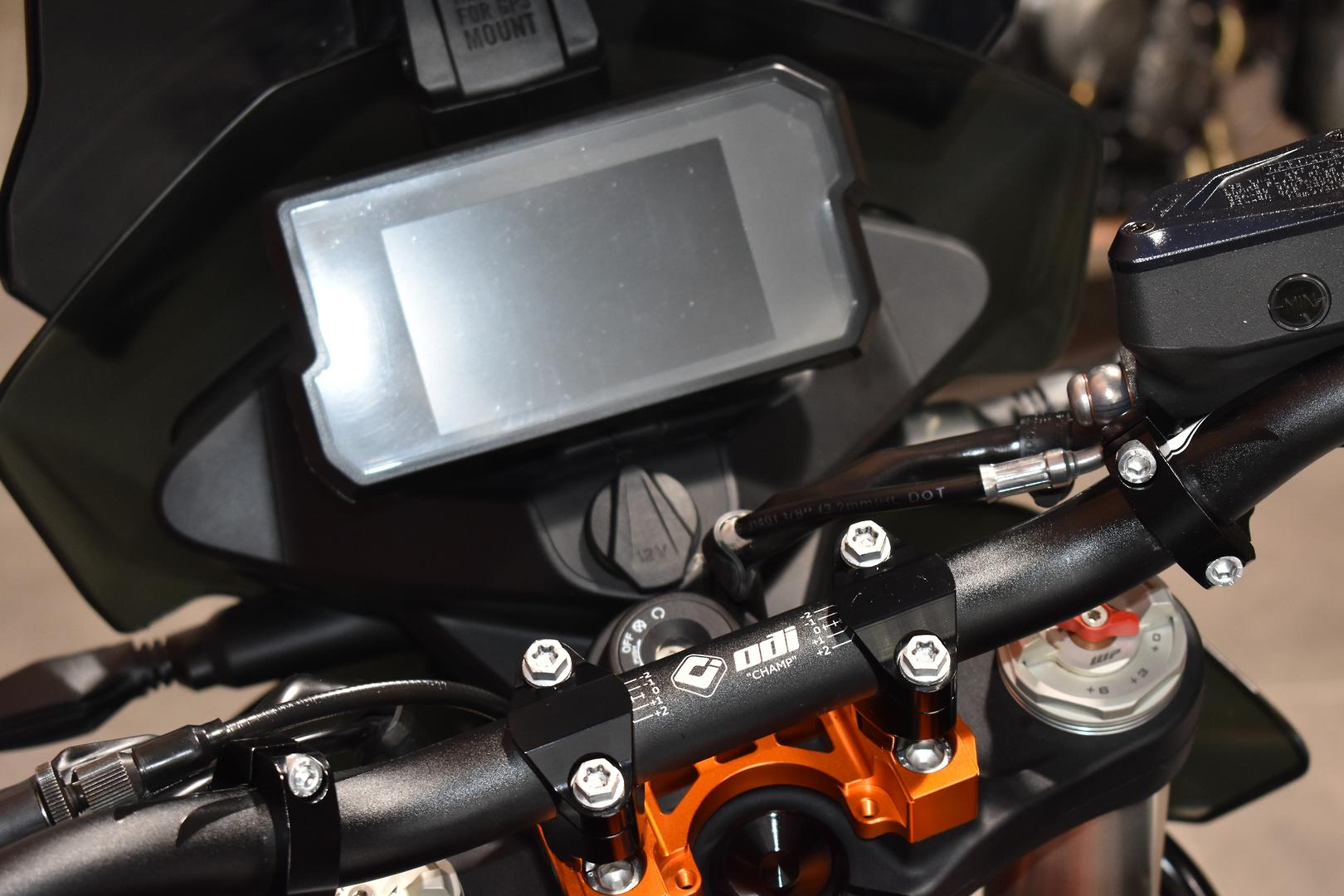 2022 KTM 790 ADVENTURE DUAL SPORTS
