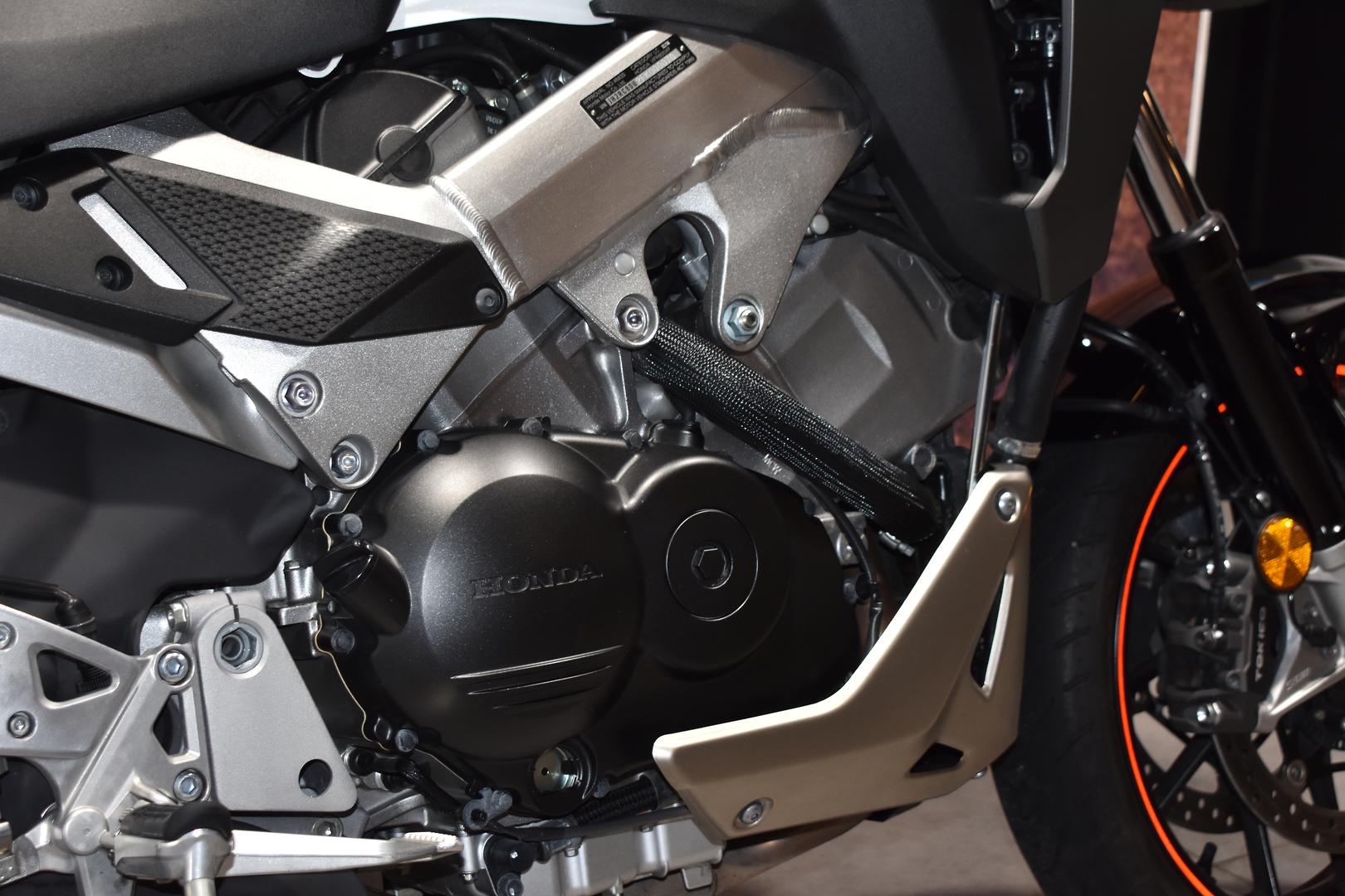 2015 HONDA VFR800X CROSSRUNNER DUAL SPORTS