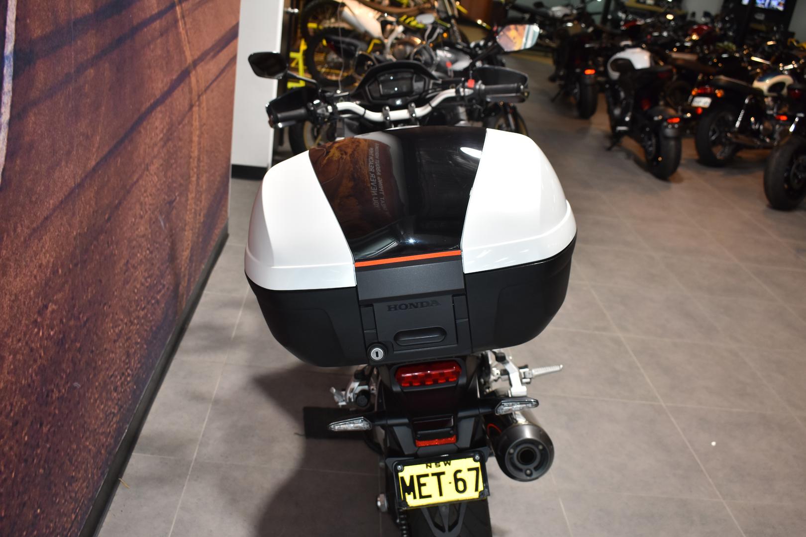 2015 HONDA VFR800X CROSSRUNNER DUAL SPORTS