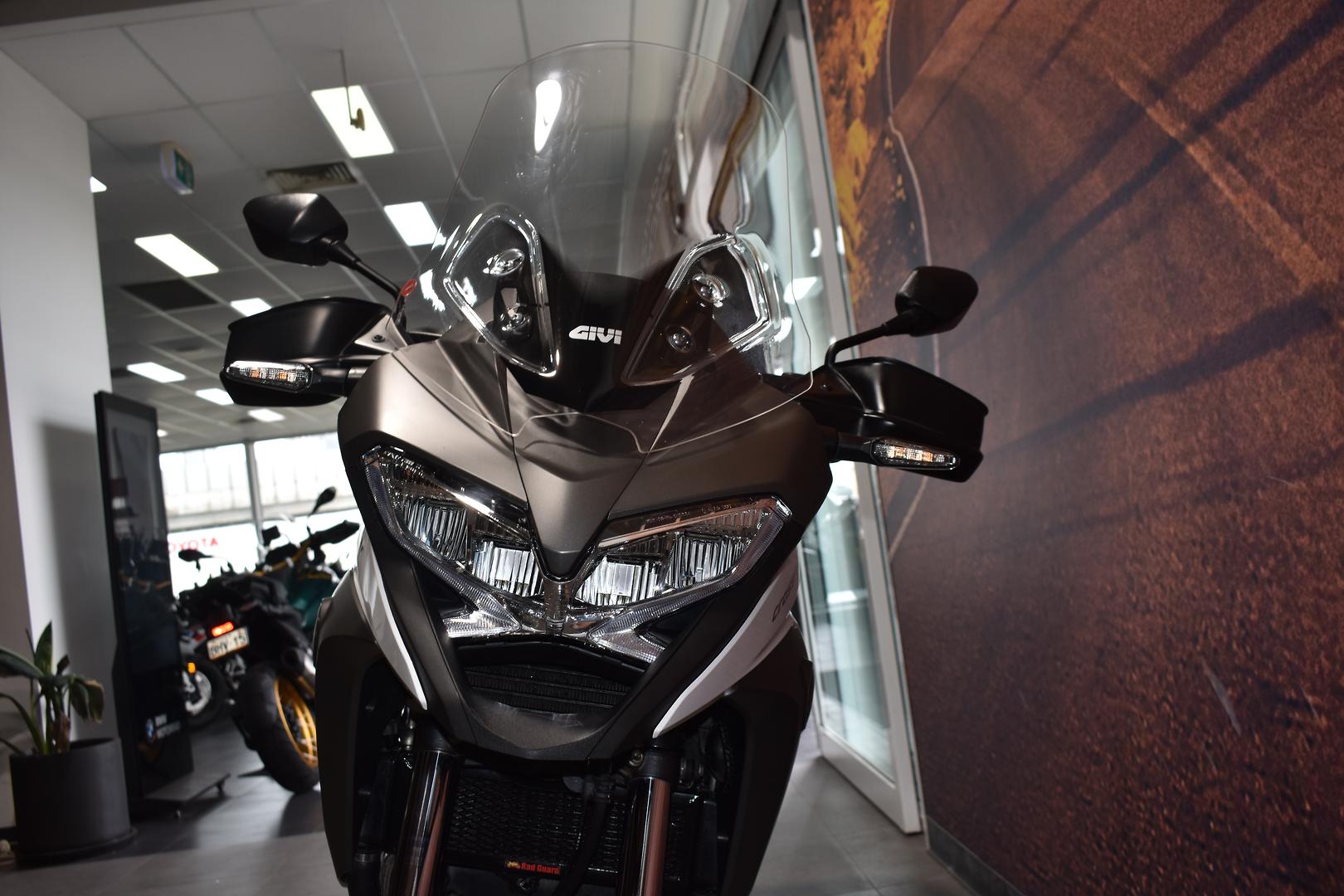 2015 HONDA VFR800X CROSSRUNNER DUAL SPORTS