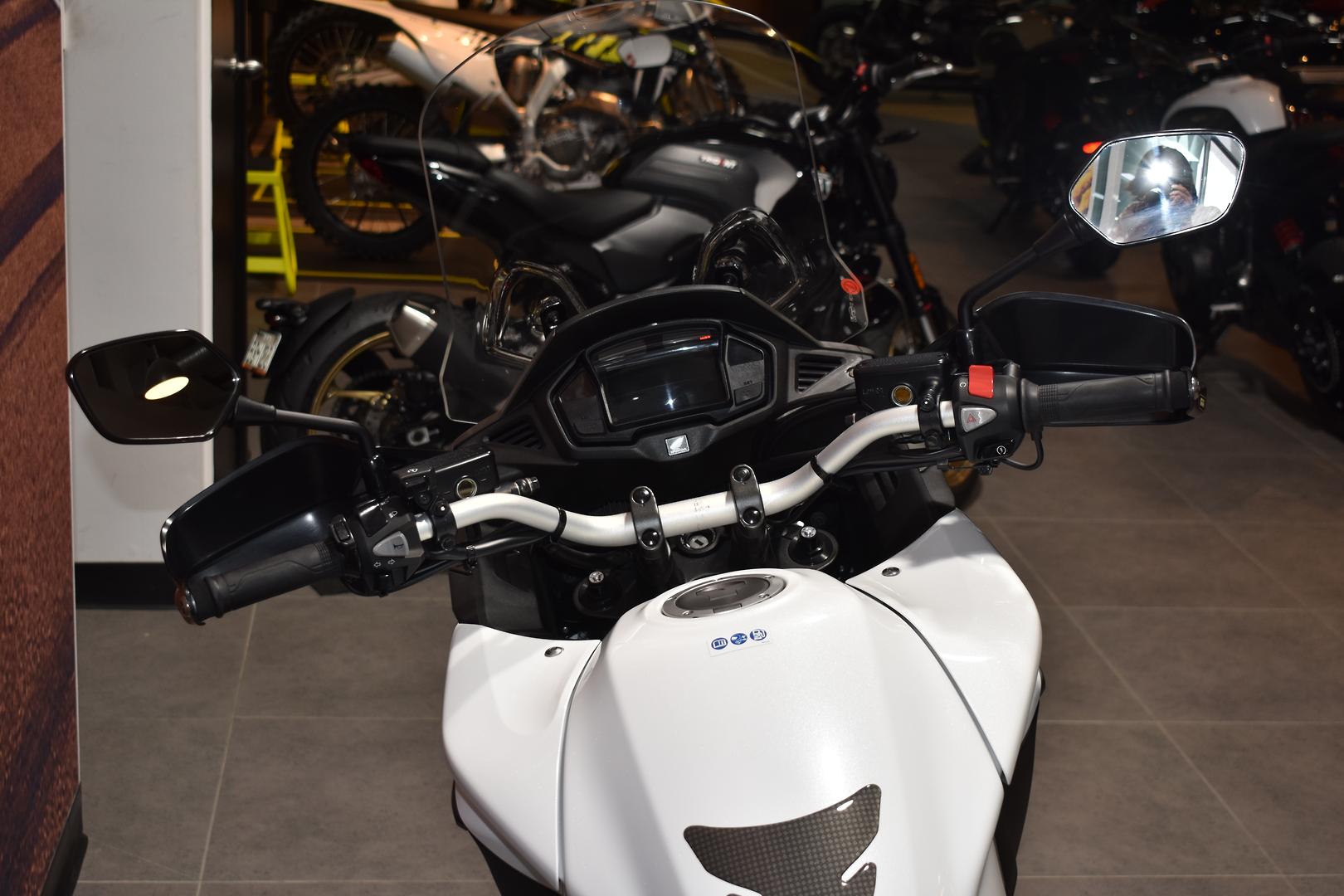 2015 HONDA VFR800X CROSSRUNNER DUAL SPORTS