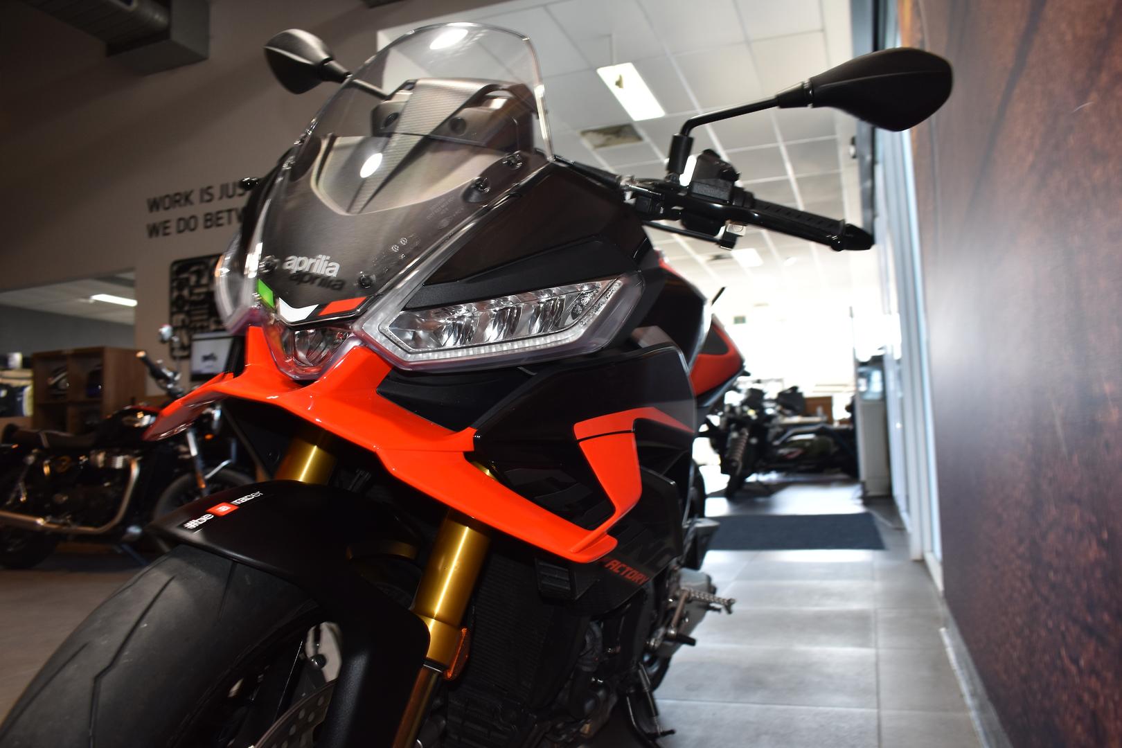 2025 APRILIA TUONO V4 FACTORY SPORTS