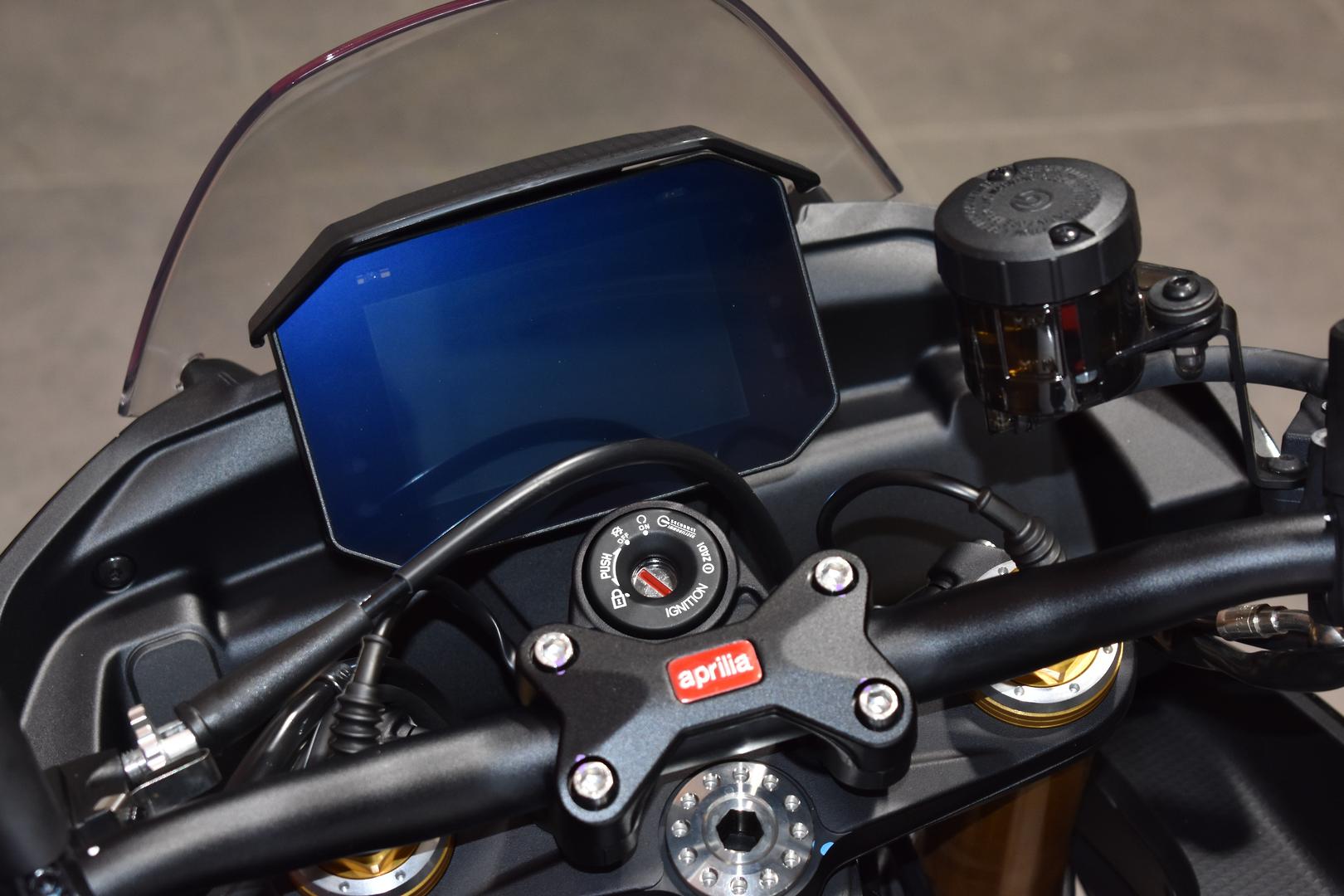 2025 APRILIA TUONO V4 FACTORY SPORTS