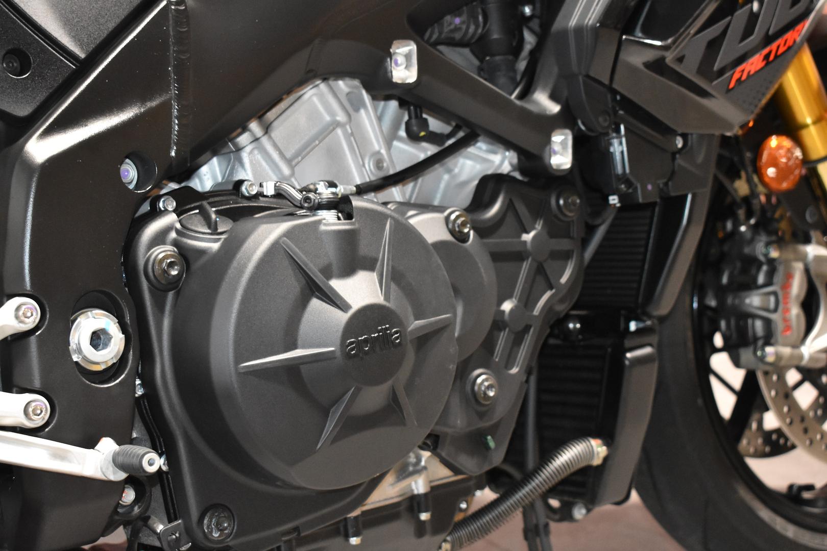 2025 APRILIA TUONO V4 FACTORY SPORTS