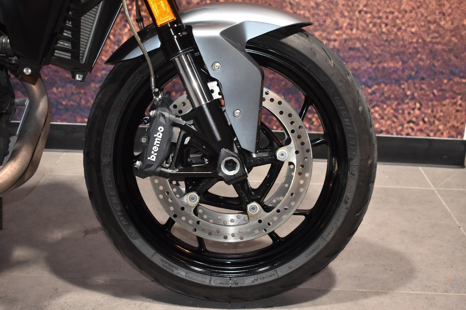 2023 BMW F 900 R ROAD