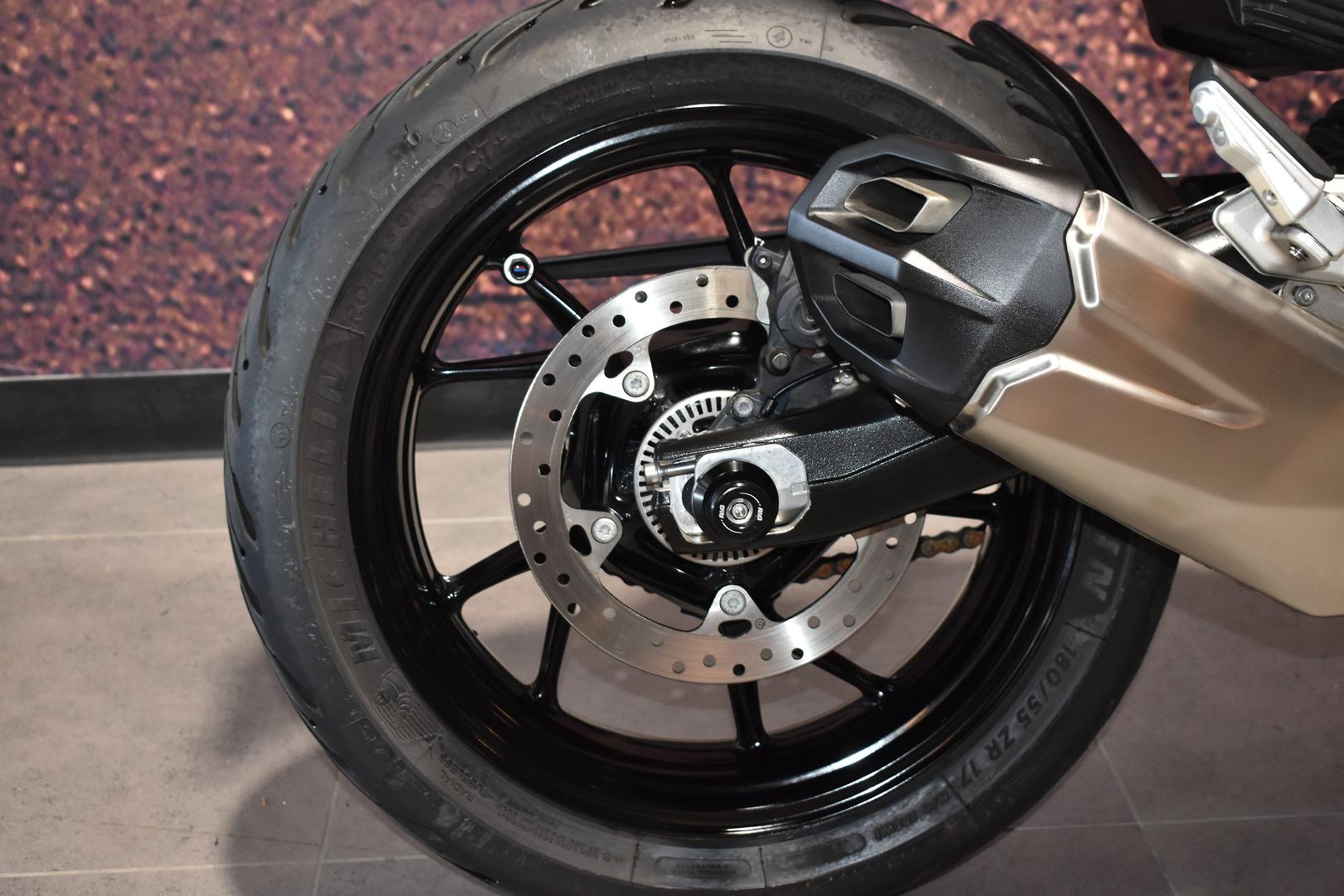2023 BMW F 900 R ROAD