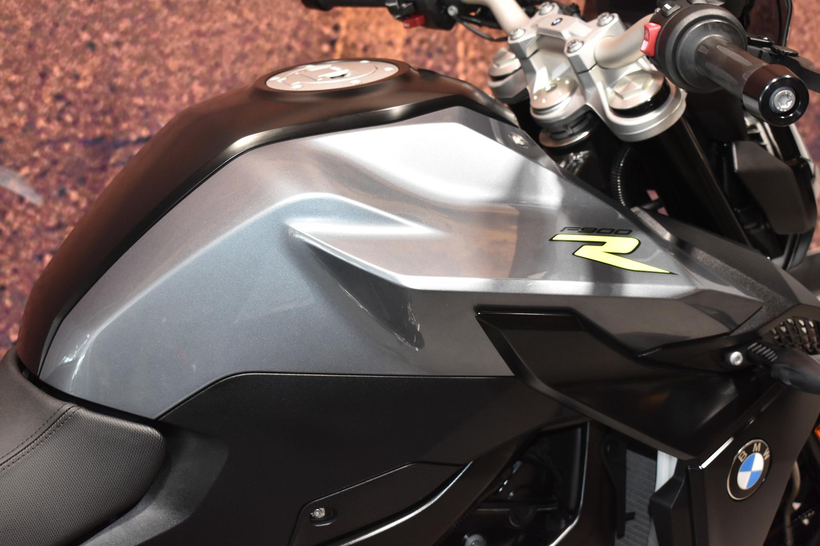 2023 BMW F 900 R ROAD