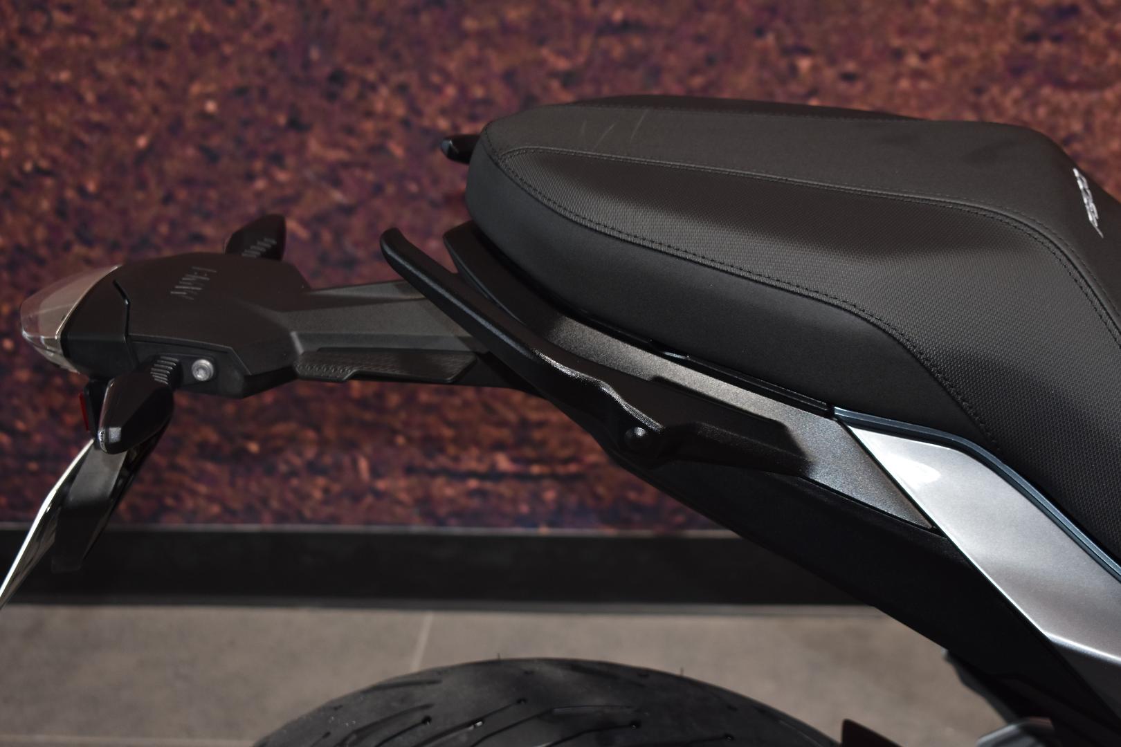 2023 BMW F 900 R ROAD