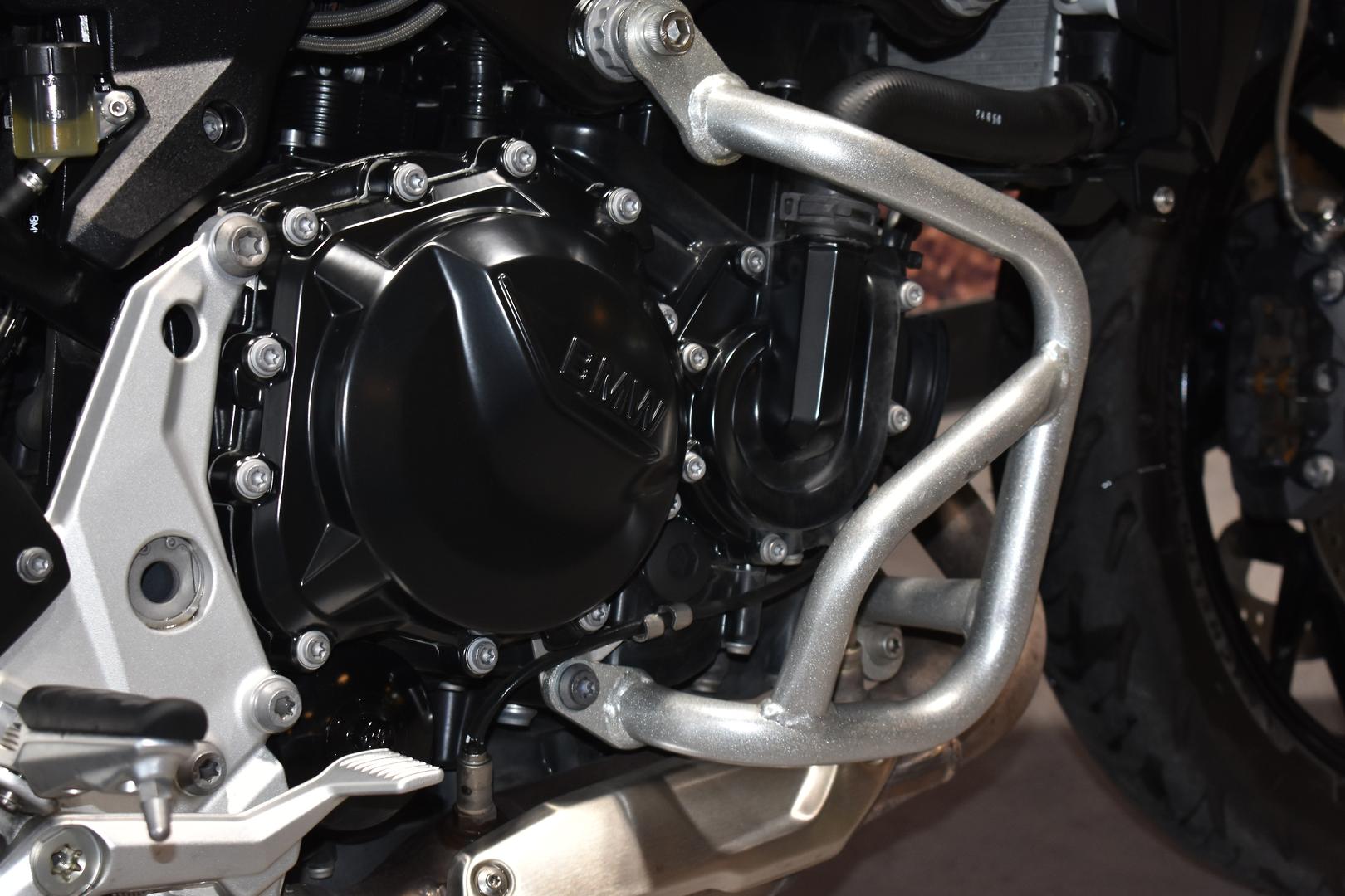 2023 BMW F 900 R ROAD