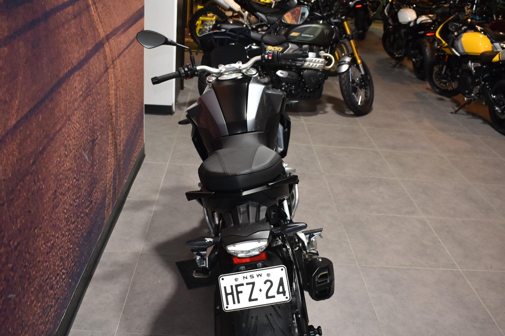 2023 BMW F 900 R ROAD