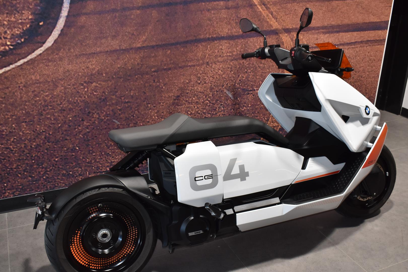 2024 BMW CE 04 SCOOTER