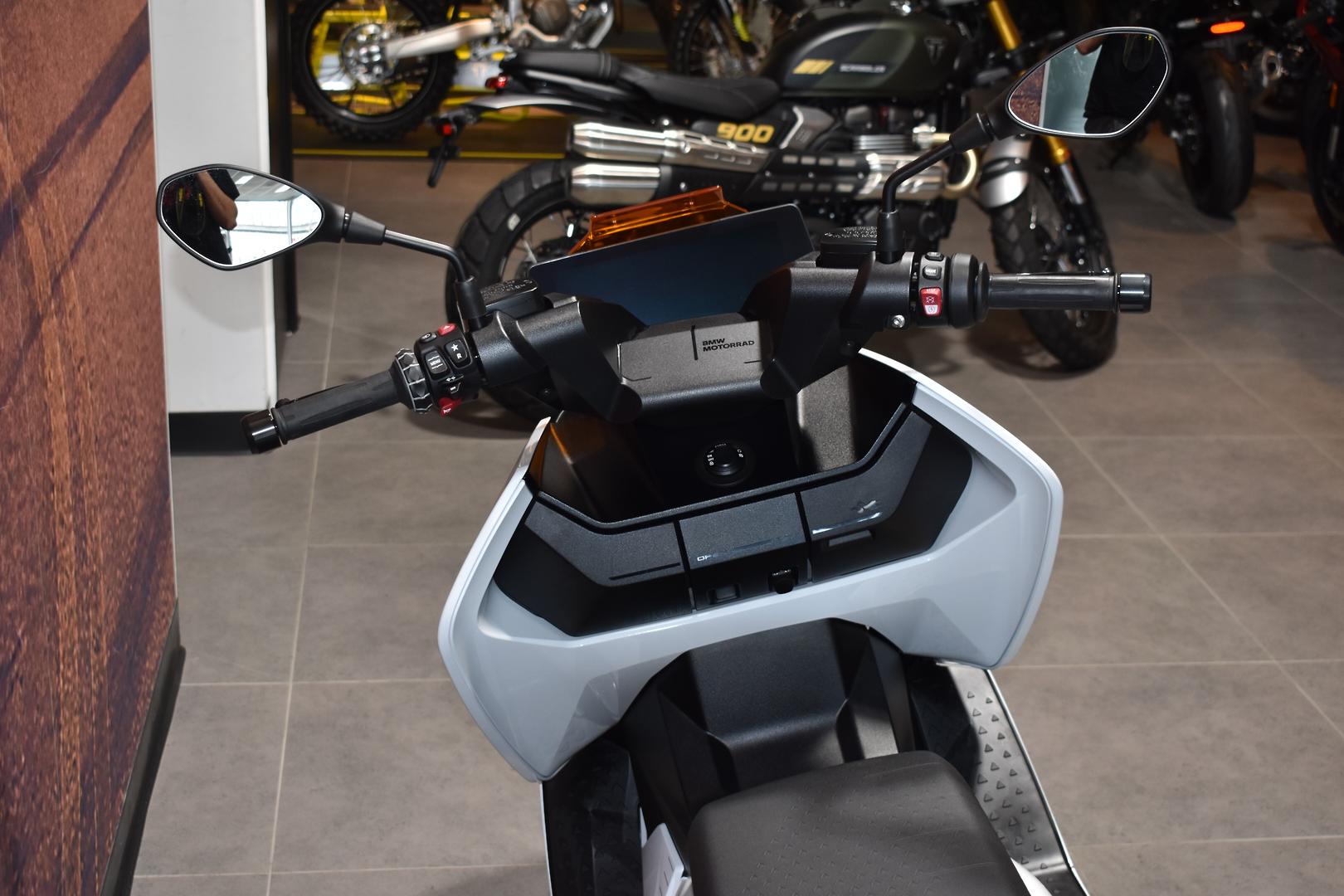 2024 BMW CE 04 SCOOTER