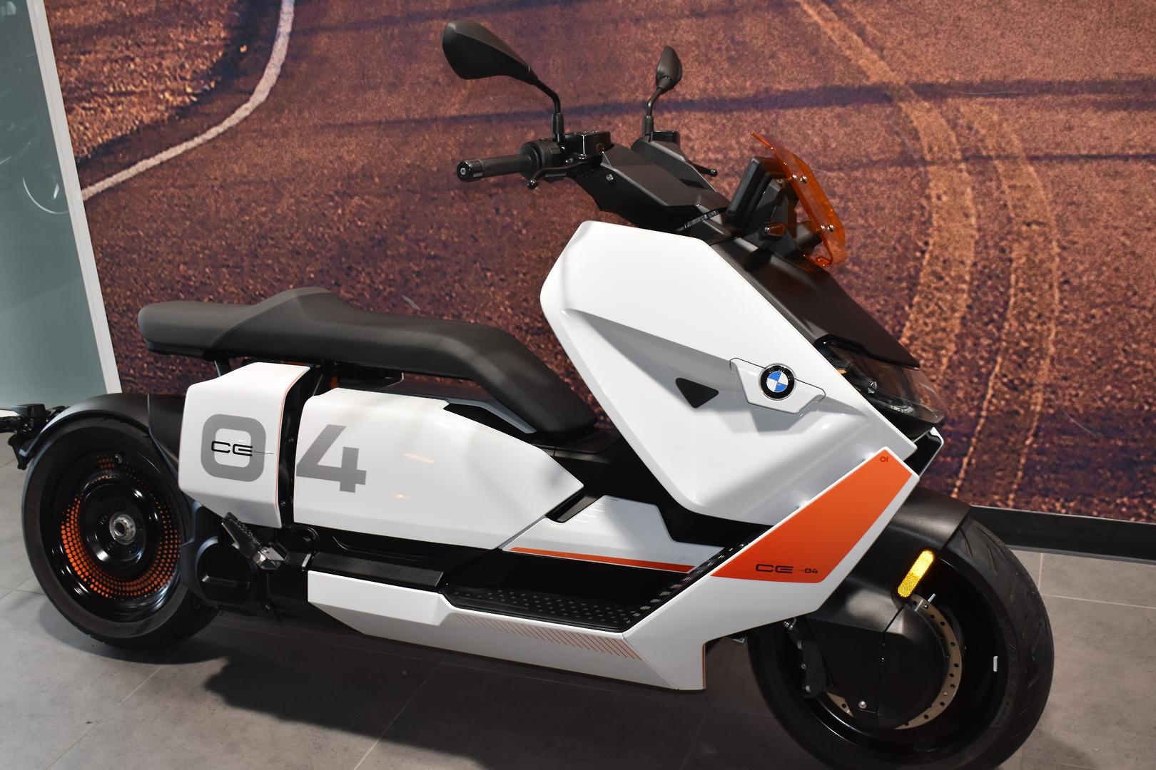 2024 BMW CE 04 SCOOTER