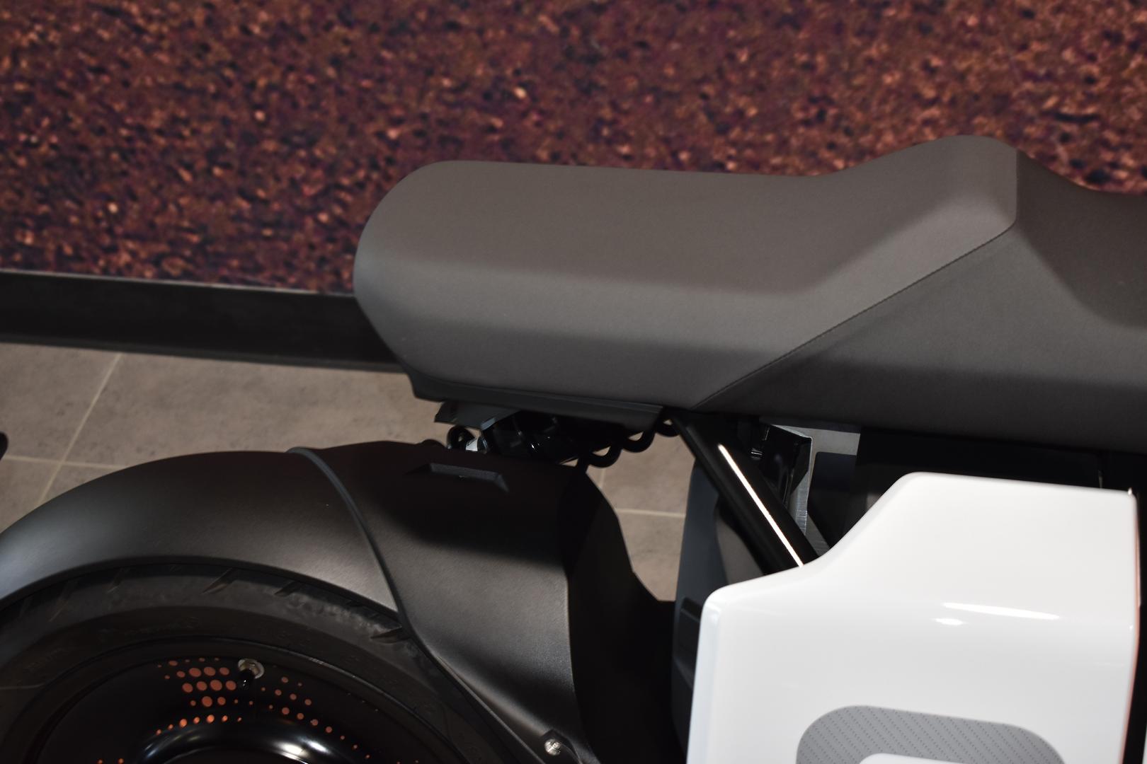 2024 BMW CE 04 SCOOTER