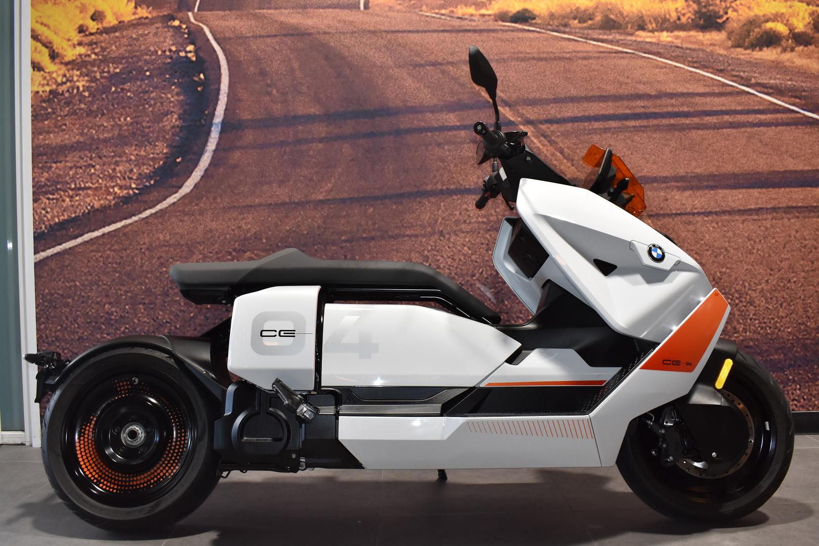 2024 BMW CE 04 SCOOTER
