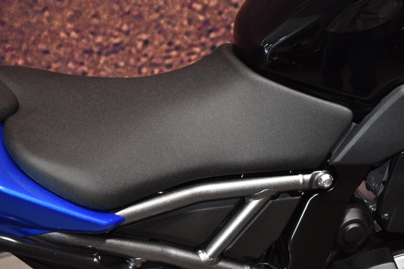 2025 SUZUKI GSX-8R ROAD