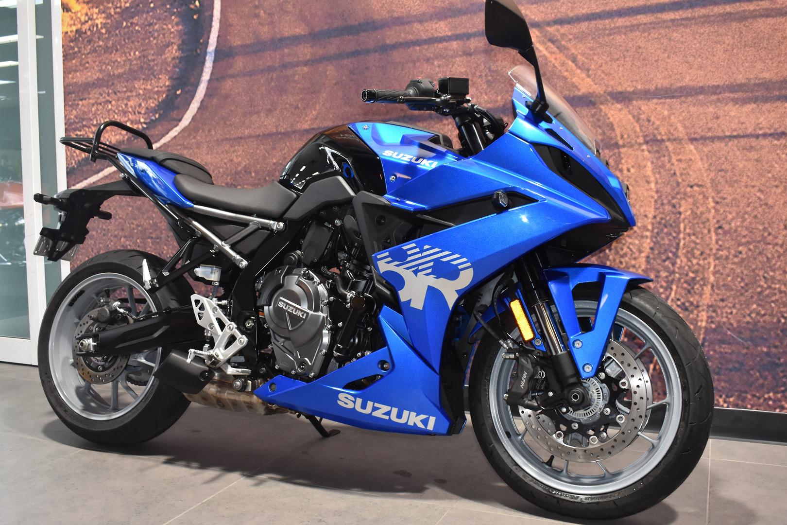 2025 SUZUKI GSX-8R ROAD