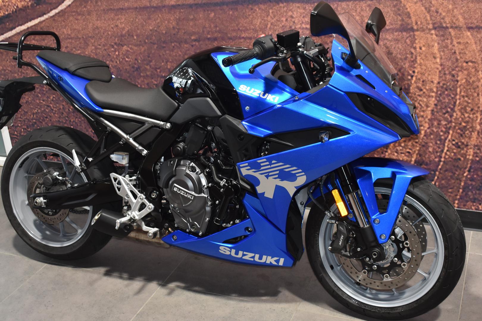 2025 SUZUKI GSX-8R ROAD