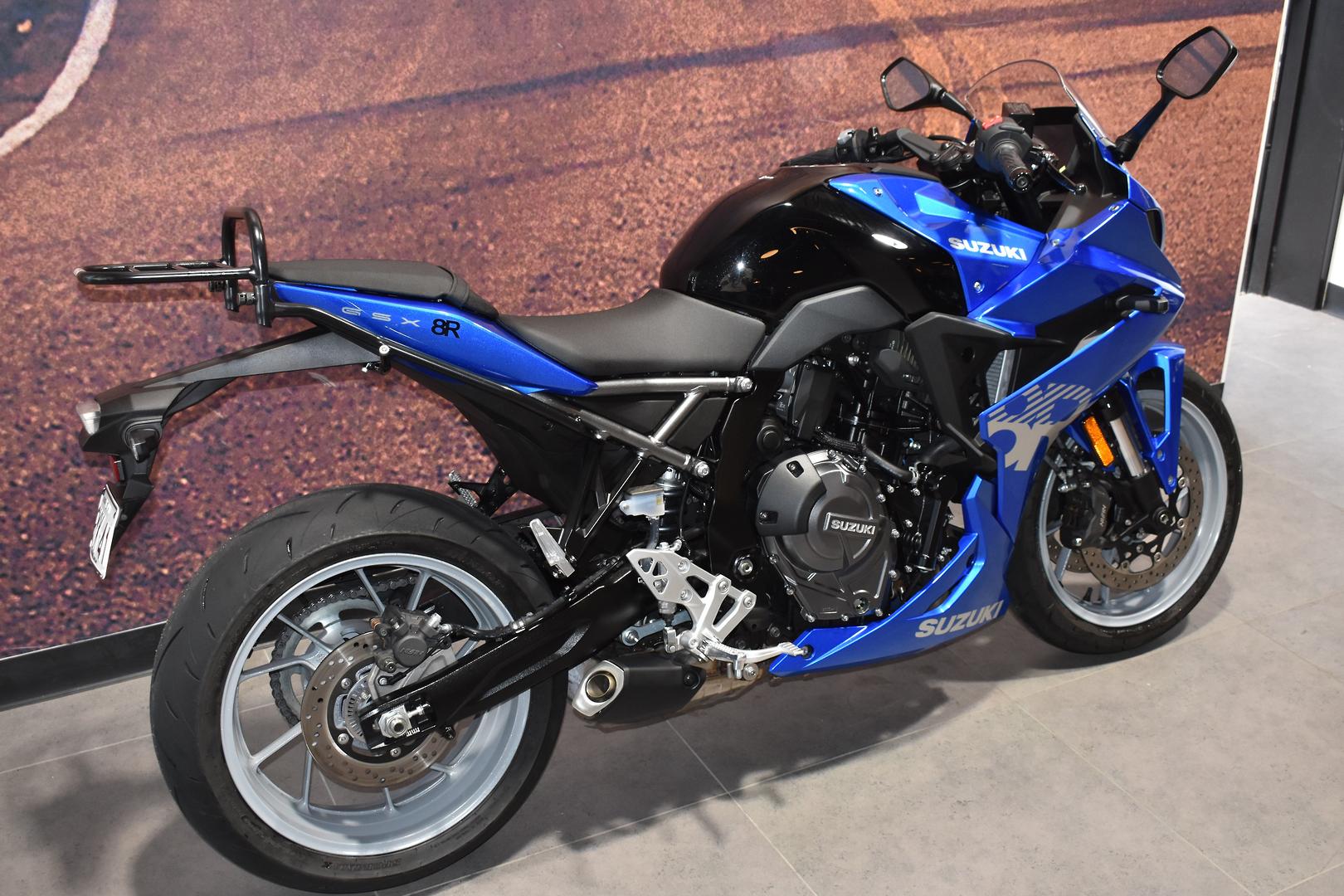 2025 SUZUKI GSX-8R ROAD