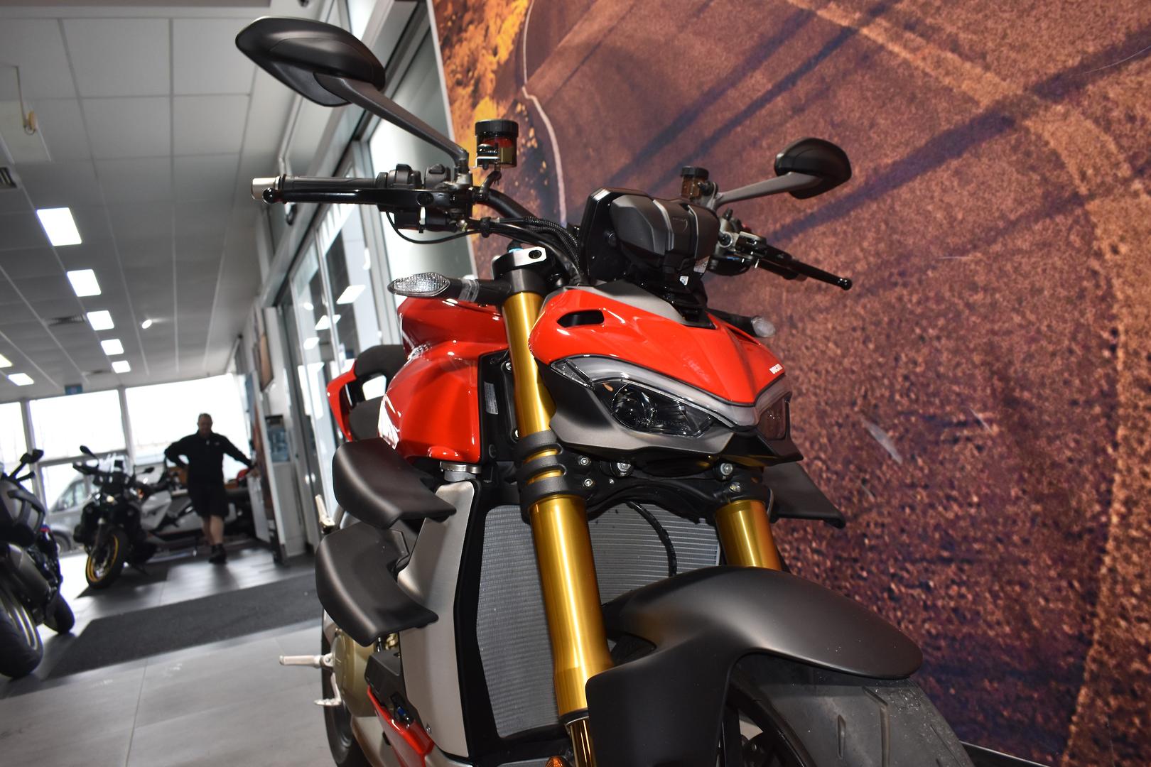 2021 DUCATI STREETFIGHTER V4 S SPORTS