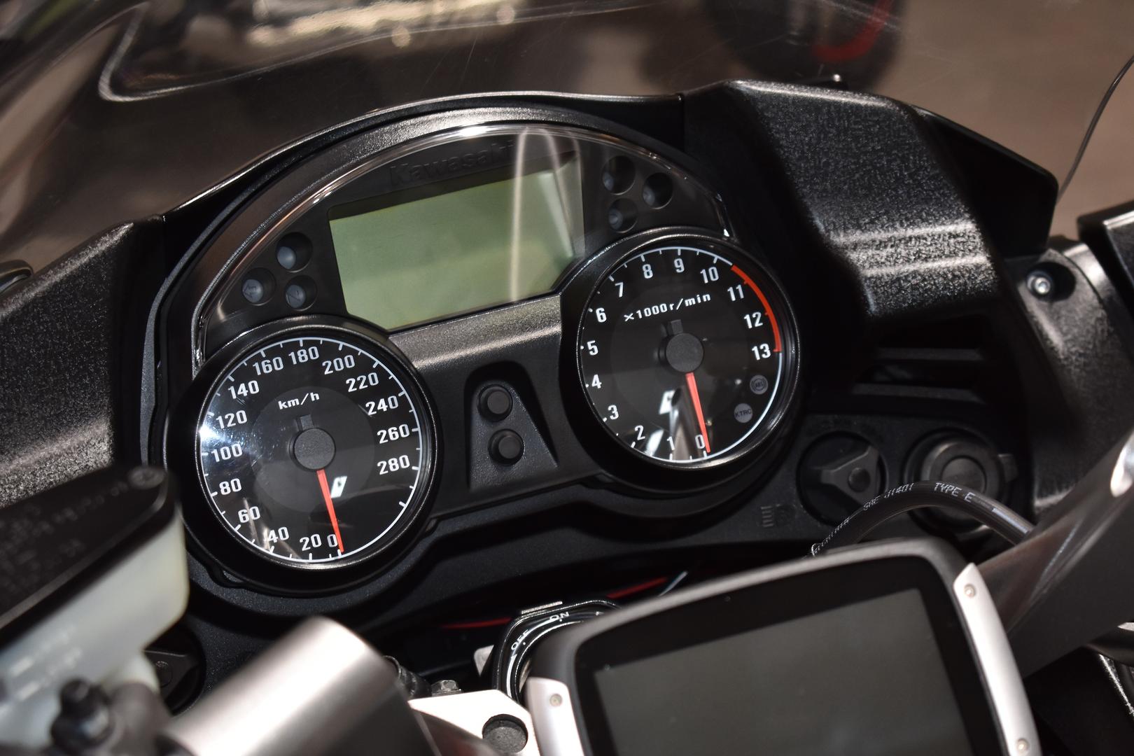 2011 KAWASAKI 1400 GTR ABS (K-ACT) ROAD