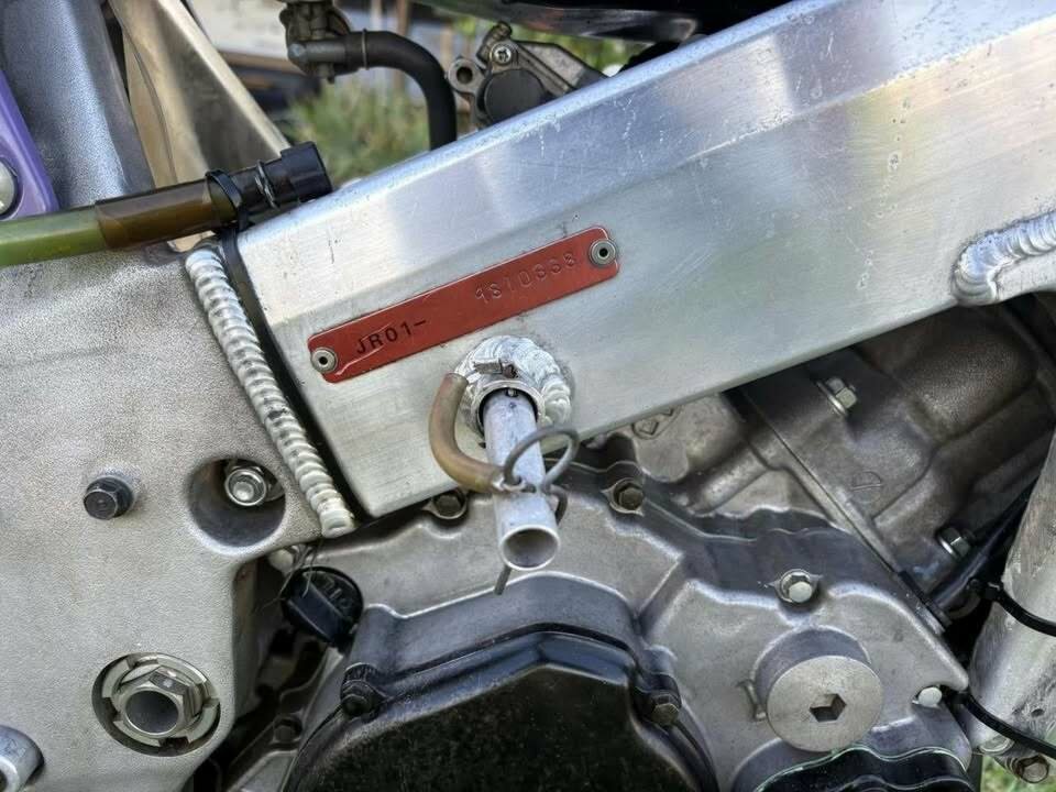 2001 KAWASAKI W650 ROAD