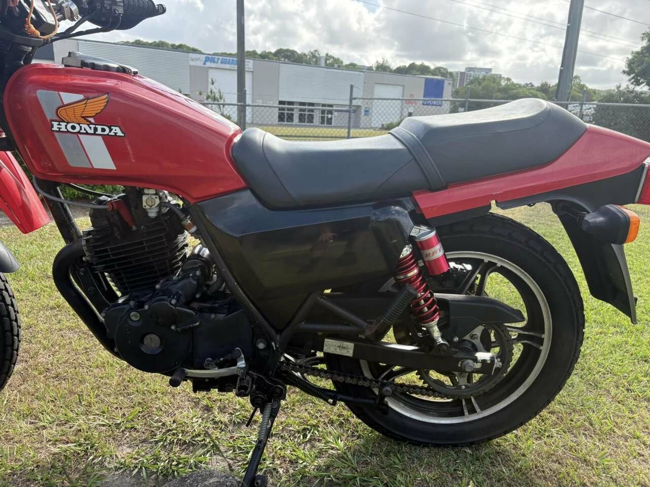 1986 SUZUKI RM125 MOTOCROSS