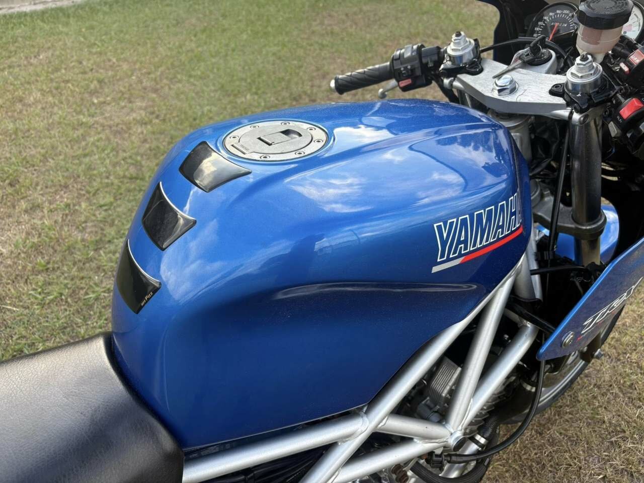 2000 YAMAHA TRX850 SPORTS