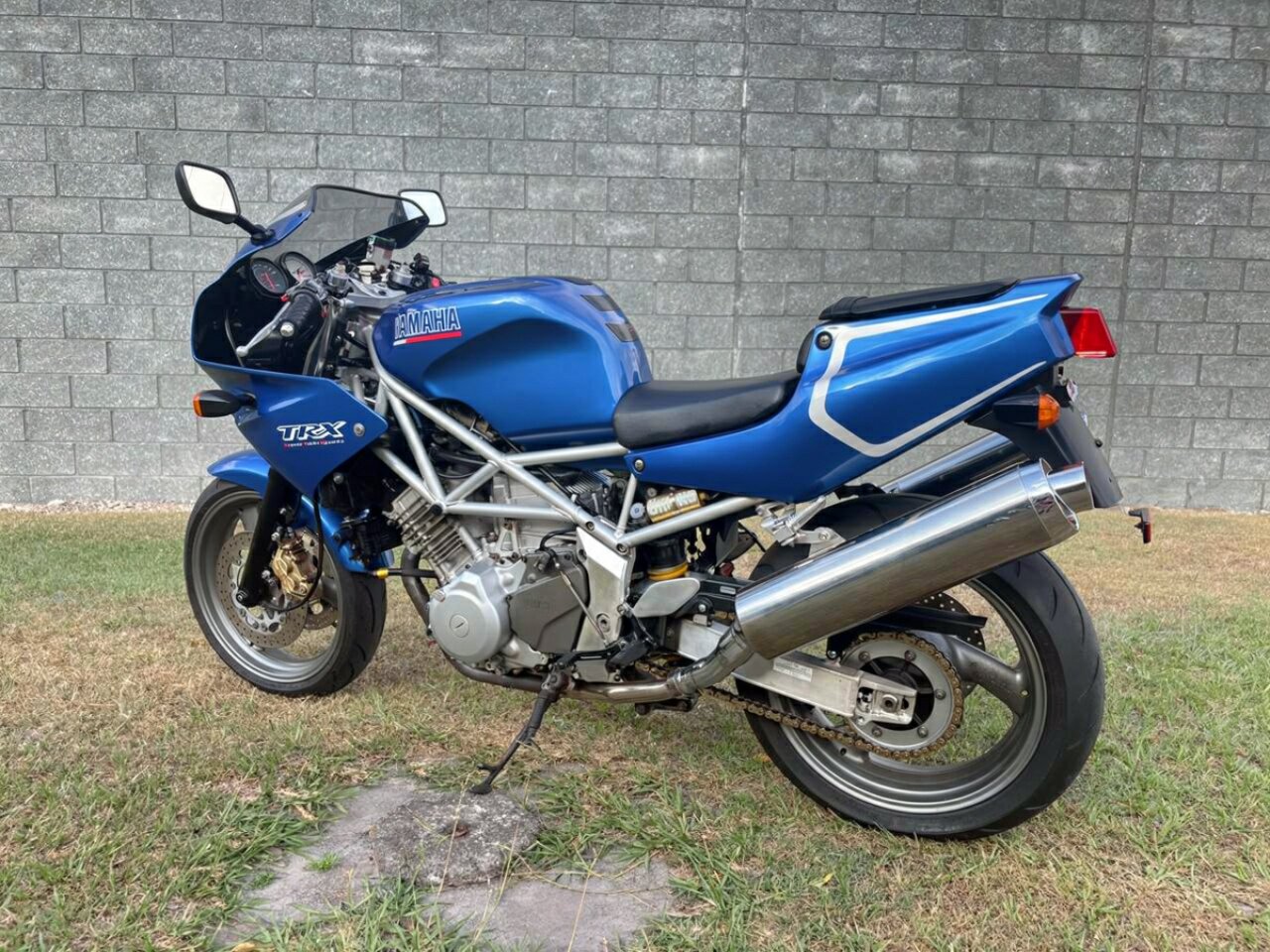 2000 YAMAHA TRX850 SPORTS