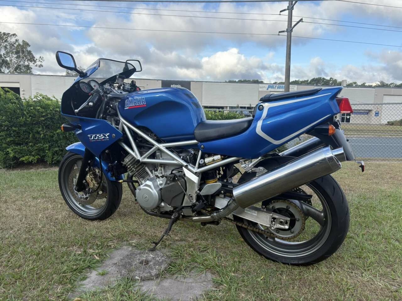 2000 YAMAHA TRX850 SPORTS
