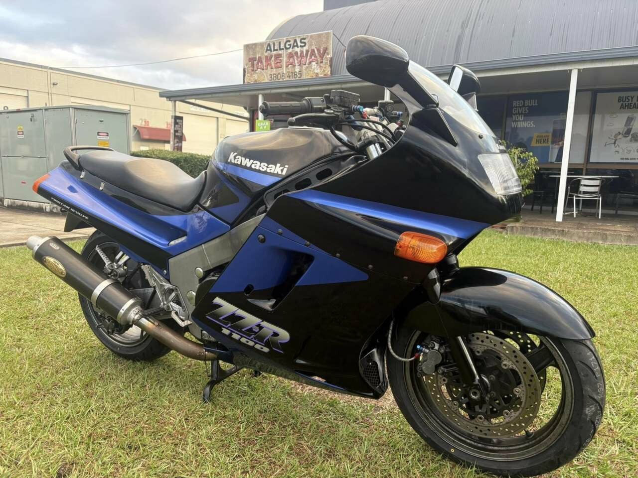 1990 KAWASAKI ZZ-R1100 (ZX1100) ROAD
